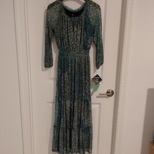 Kate & Lily Elegant Green Long Sleeve Dress